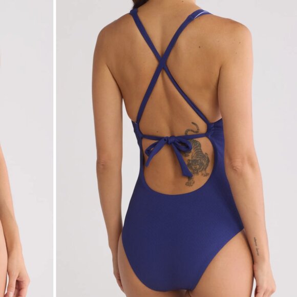 NWT Becca Deep V-Neck Teardrop One-Piece Swimsuit in Starry Night Purple Small - Picture 2 of 3